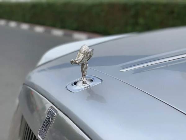 ROLLS ROYCE**2016**GCC SPEC NEAT AND CLEAN