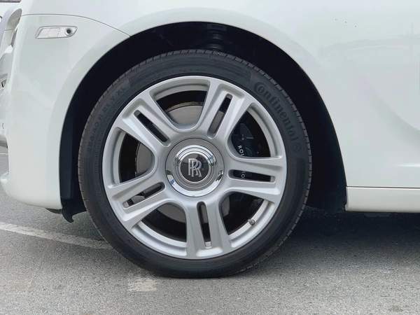 ROLLS ROYCE**2016**GCC SPEC NEAT AND CLEAN