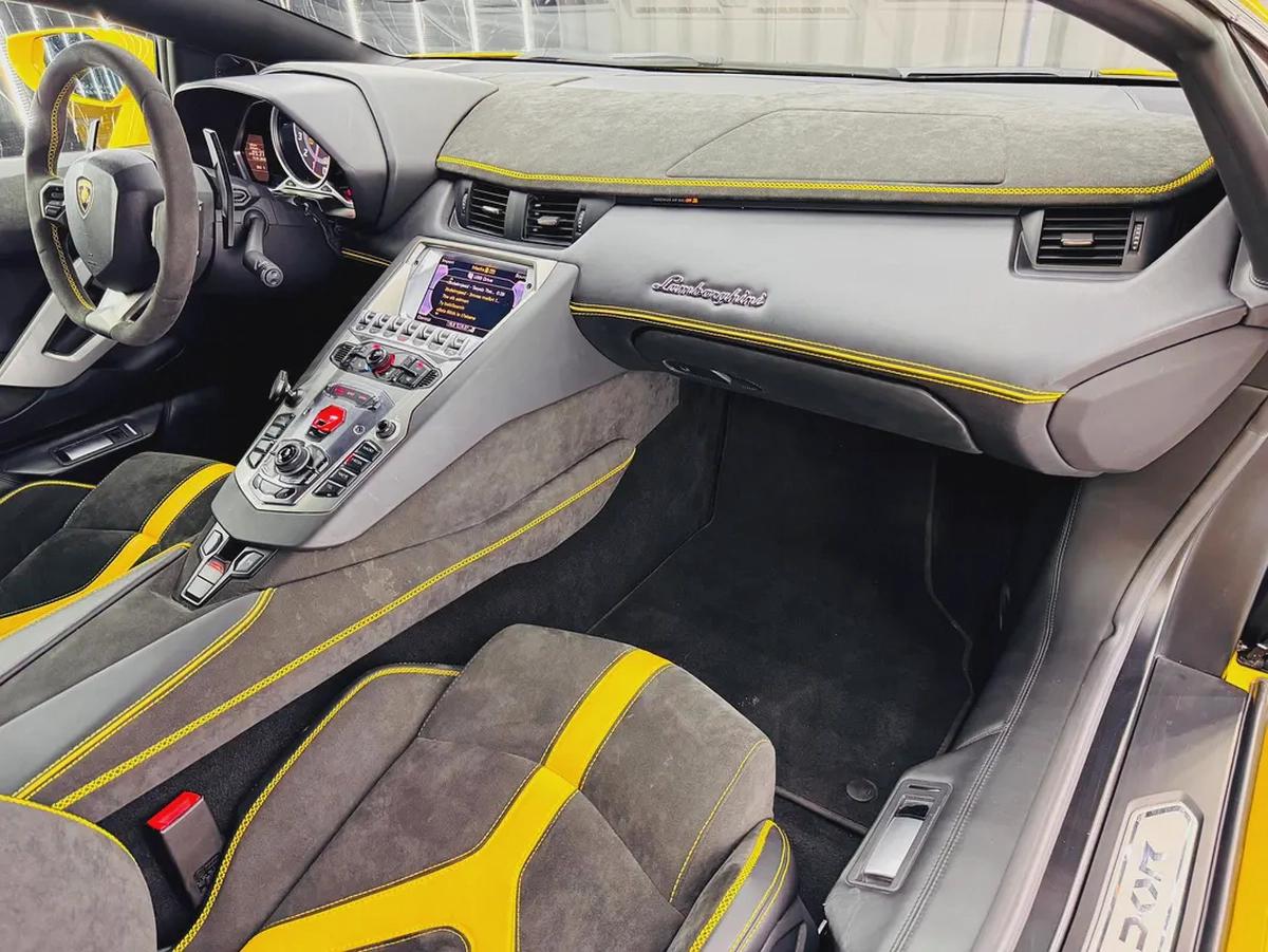 Lamborghini Aventador 2014 GCC specs for 779,000.00 AED-11-11