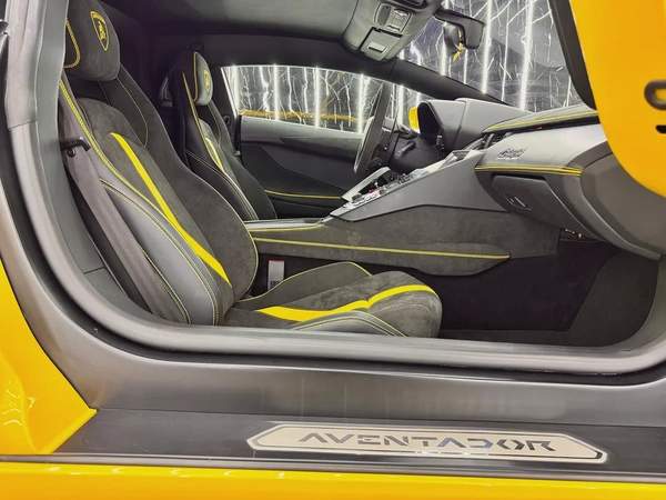 Lamborghini Aventador 2014 GCC specs for 779,000.00 AED