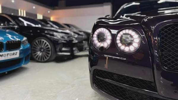 2015 GCC BENTLEY FLYING SPUR V8 MINT CONDITION ACCIDENT FREE