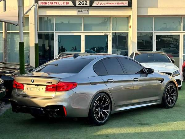BMW M5 COMPETITION GCC 2020 Full service history ( AGMC ) Original Paint Full option Full carbon fi