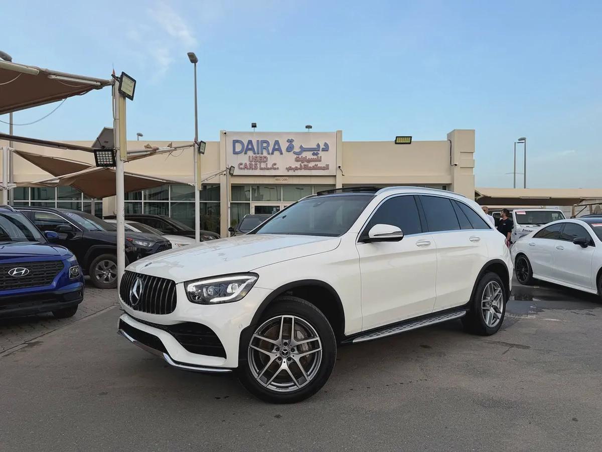 Mercedes-Benz GLC 300 AMG 2019 - American Specs-2-2