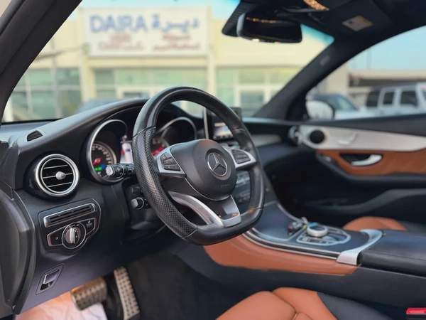 Mercedes-Benz GLC 300 AMG 2019 - American Specs