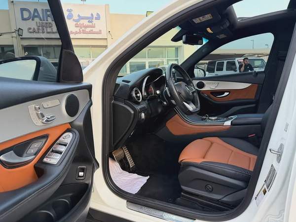 Mercedes-Benz GLC 300 AMG 2019 - American Specs