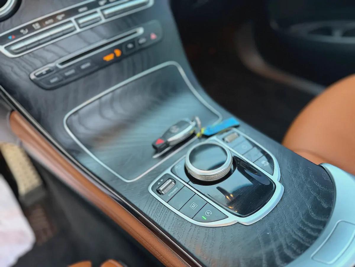 Mercedes-Benz GLC 300 AMG 2019 - American Specs-15-15