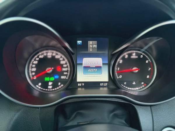 Mercedes-Benz GLC 300 AMG 2019 - American Specs