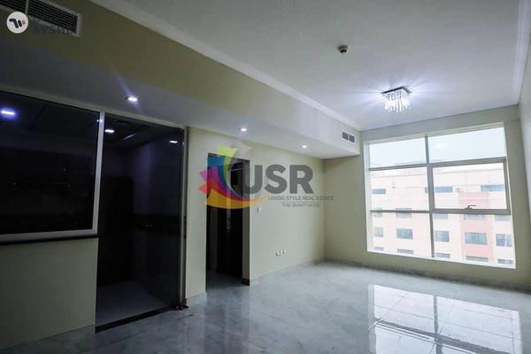 Excellent Interior | Floor to ceiling windows | Close to pond park 55K