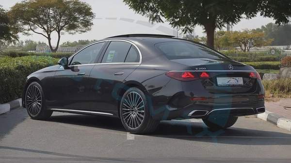 2026 Mercedes-Benz E 200 AMG EQ Boost 2.0L RWD GCC 0Km With 2 Years Unlimited Mileage Warranty