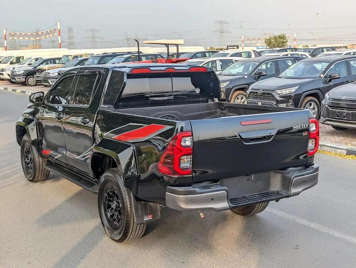 Toyota Hilux GR Sport-14-14