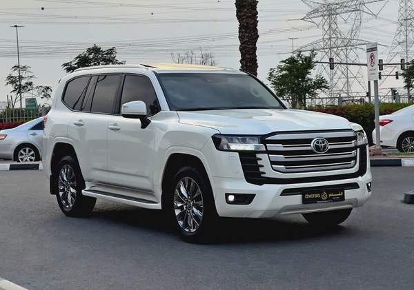 2024 Toyota Land Cruiser 4.0l GXR, Dealer Warranty, GCC Specifications