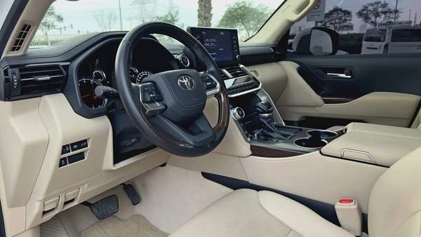 2024 Toyota Land Cruiser 4.0l GXR, Dealer Warranty, GCC Specifications