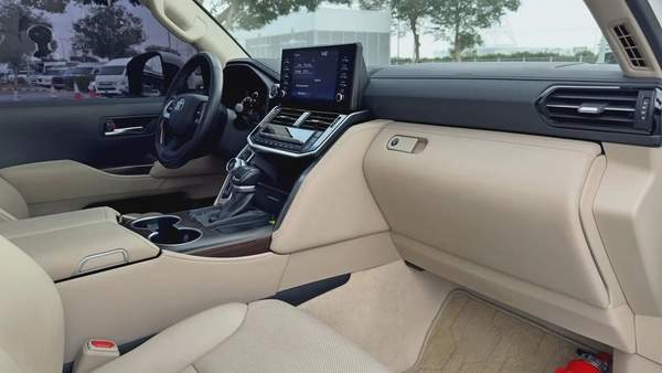 2024 Toyota Land Cruiser 4.0l GXR, Dealer Warranty, GCC Specifications