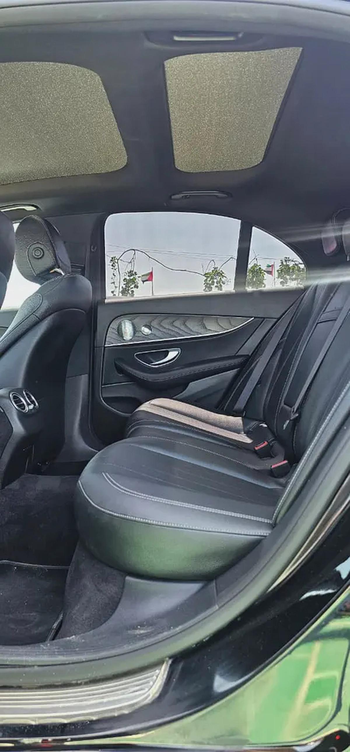 Mercedes-Benz E-Class E 300 2019 - American Specs-7-7