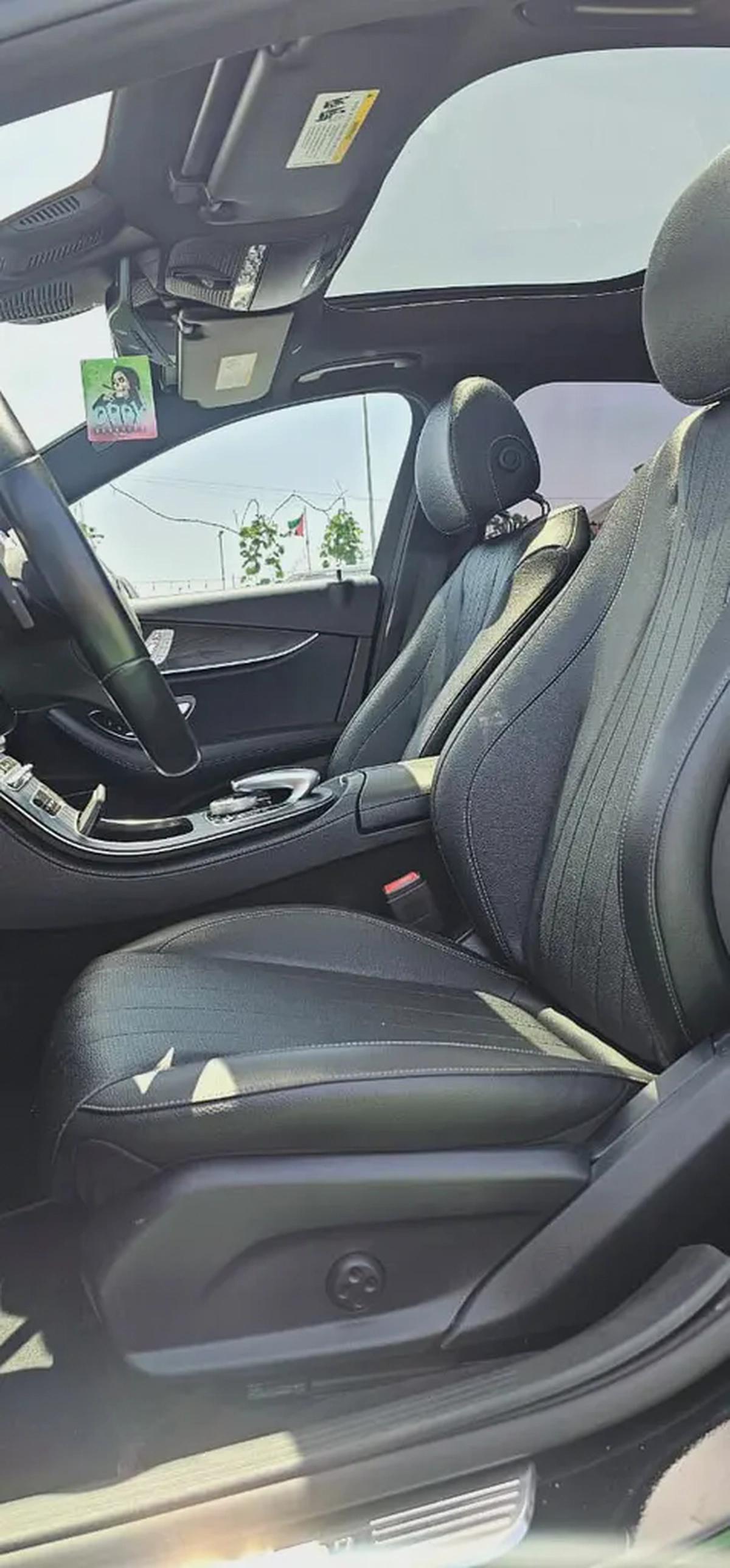 Mercedes-Benz E-Class E 300 2019 - American Specs-8-8