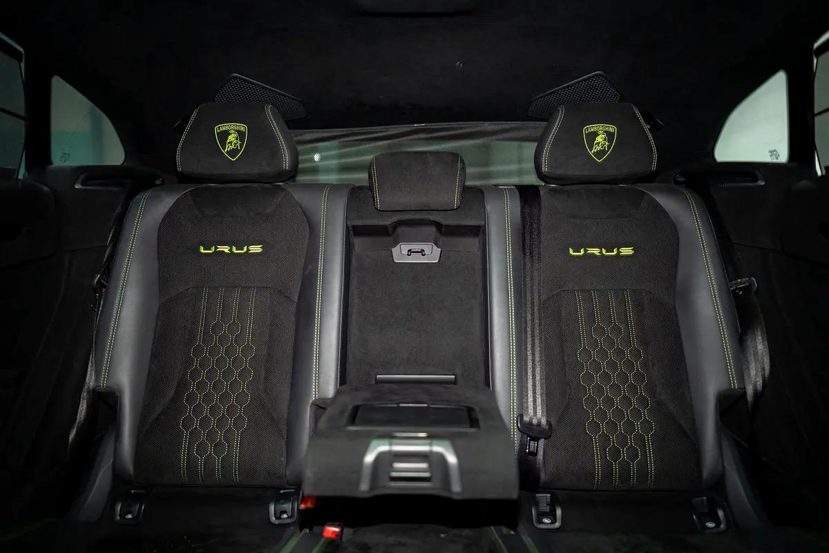 2023 URUS PERFORMANTE | ADVANCE 3D BANG OLUFSEN | TWO TONE INT | ALCANTARA SEATS | CARBON INT/EXT-16-16