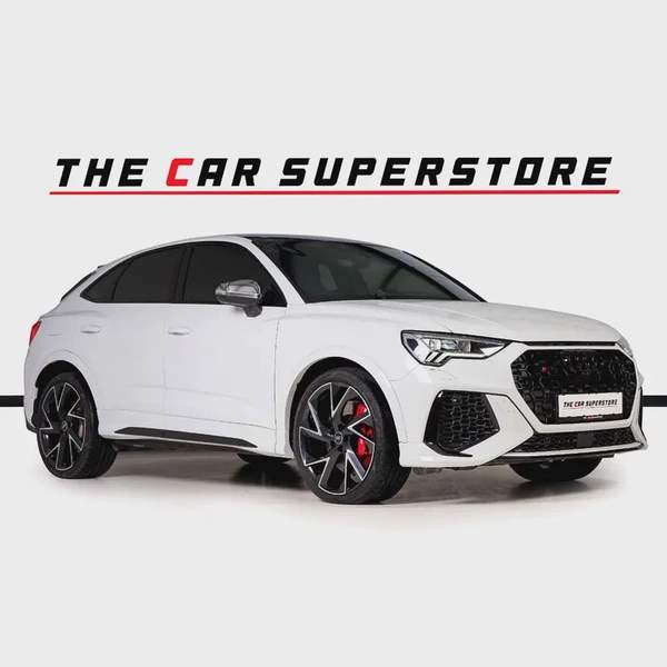 Audi RSQ3 Sportback-Premium Leather Interior-Red Interior Inserts-Honeycomb Stitching