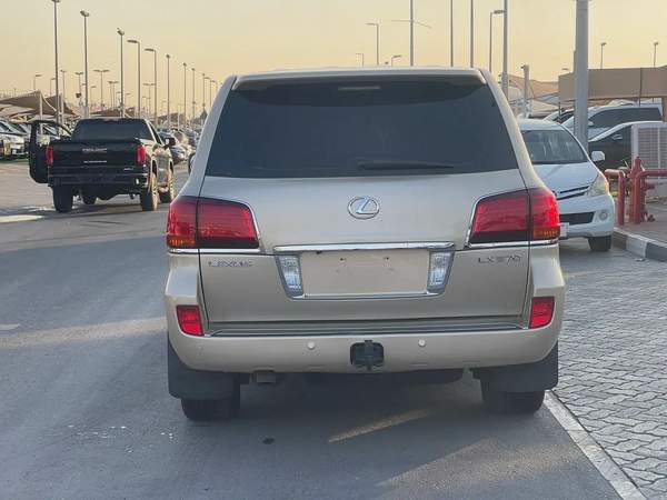 Lexus LX 570 Platinum 2009 - GCC Specs