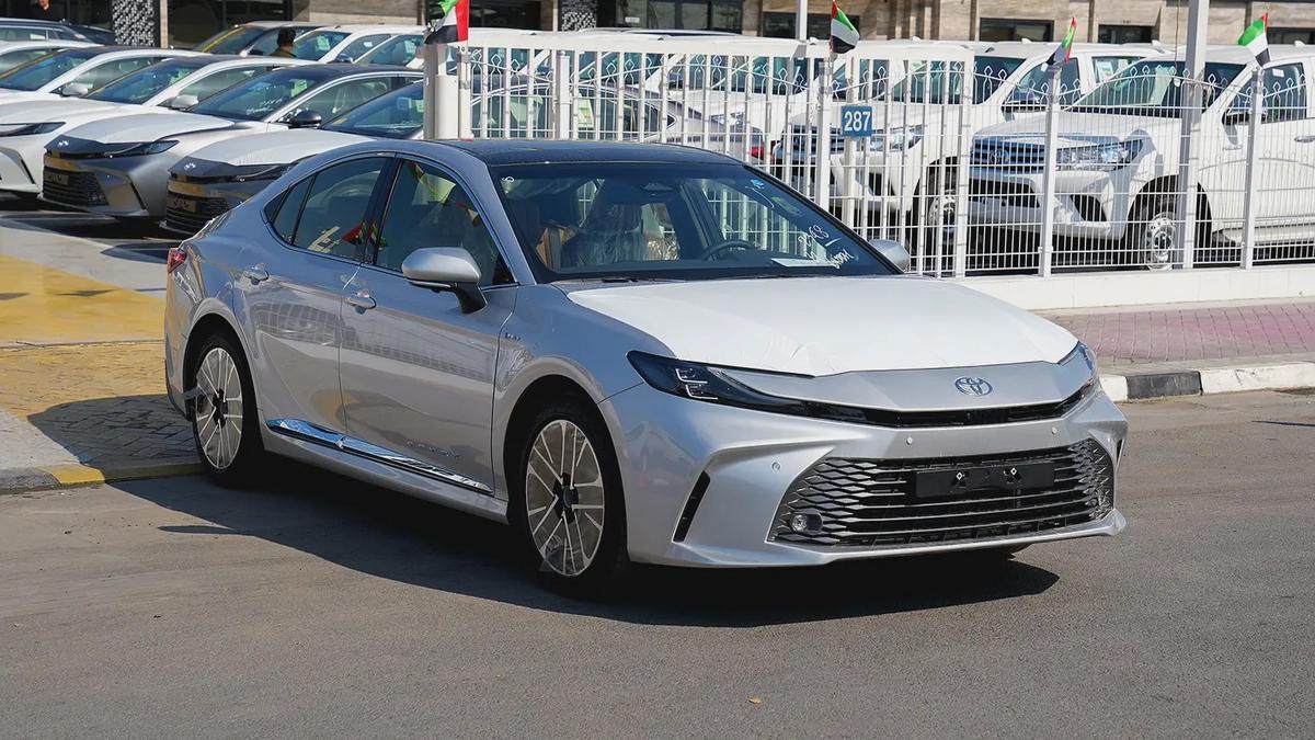 TOYOTA CAMRY LUMIER 2.5L HYBRID FULL OPTION MODEL 2025-0-0
