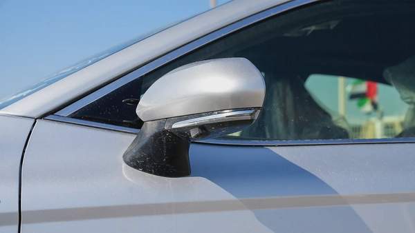 TOYOTA CAMRY LUMIER 2.5L HYBRID FULL OPTION MODEL 2025