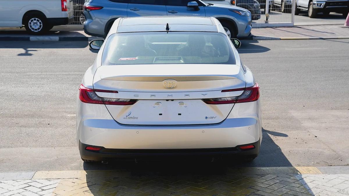 TOYOTA CAMRY LUMIER 2.5L HYBRID FULL OPTION MODEL 2025-17-17