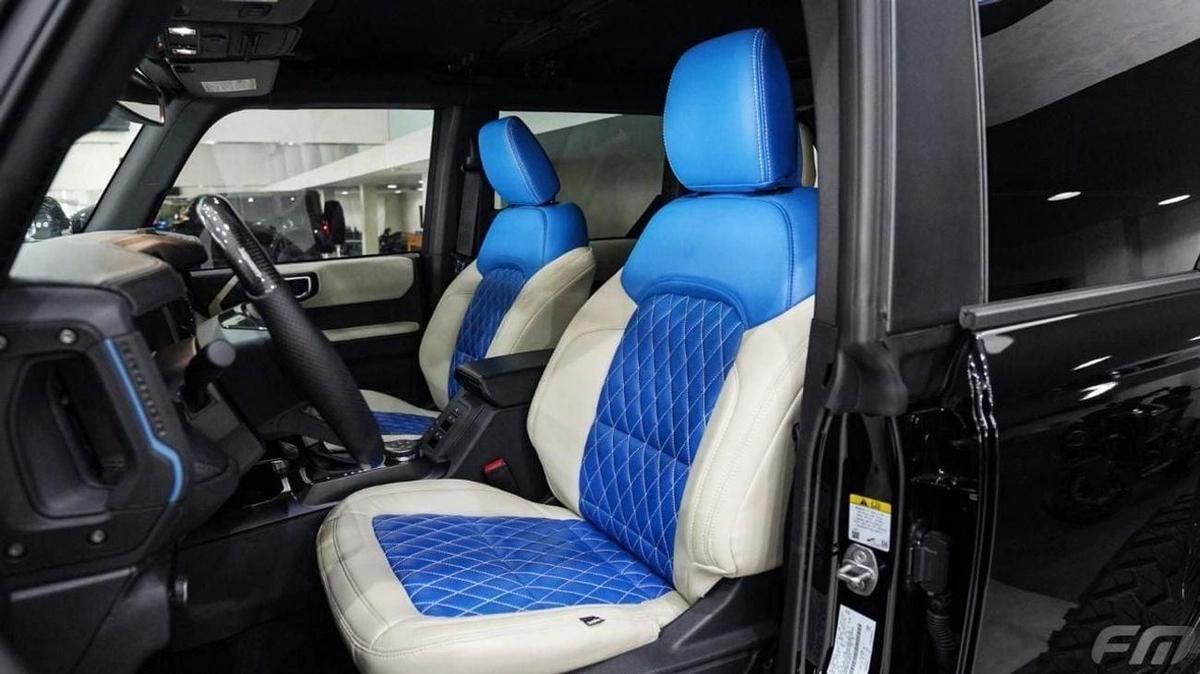 Ford Bronco WILDTRAK 2.7L (5 Seater)-3-3