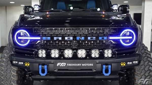 Ford Bronco WILDTRAK 2.7L (5 Seater)