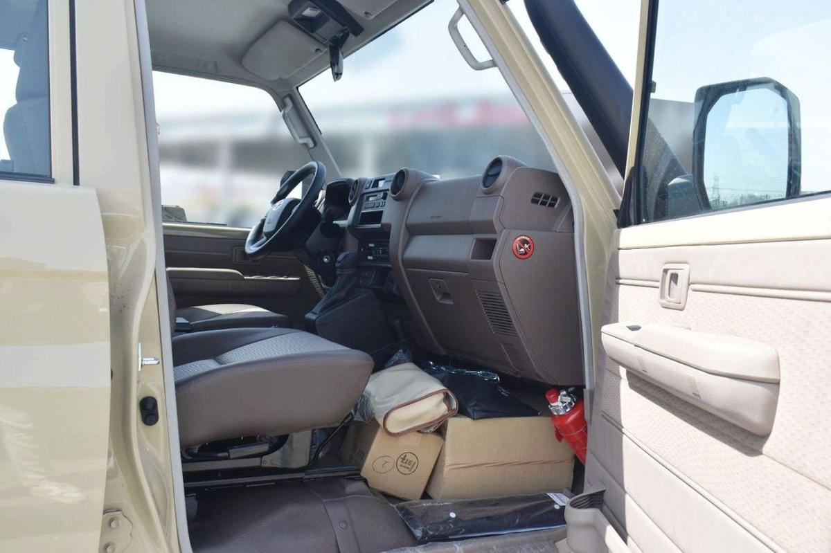 Toyota Land Cruiser Pick Up LC79 DC 2.8L AT GCC 2025-15-15