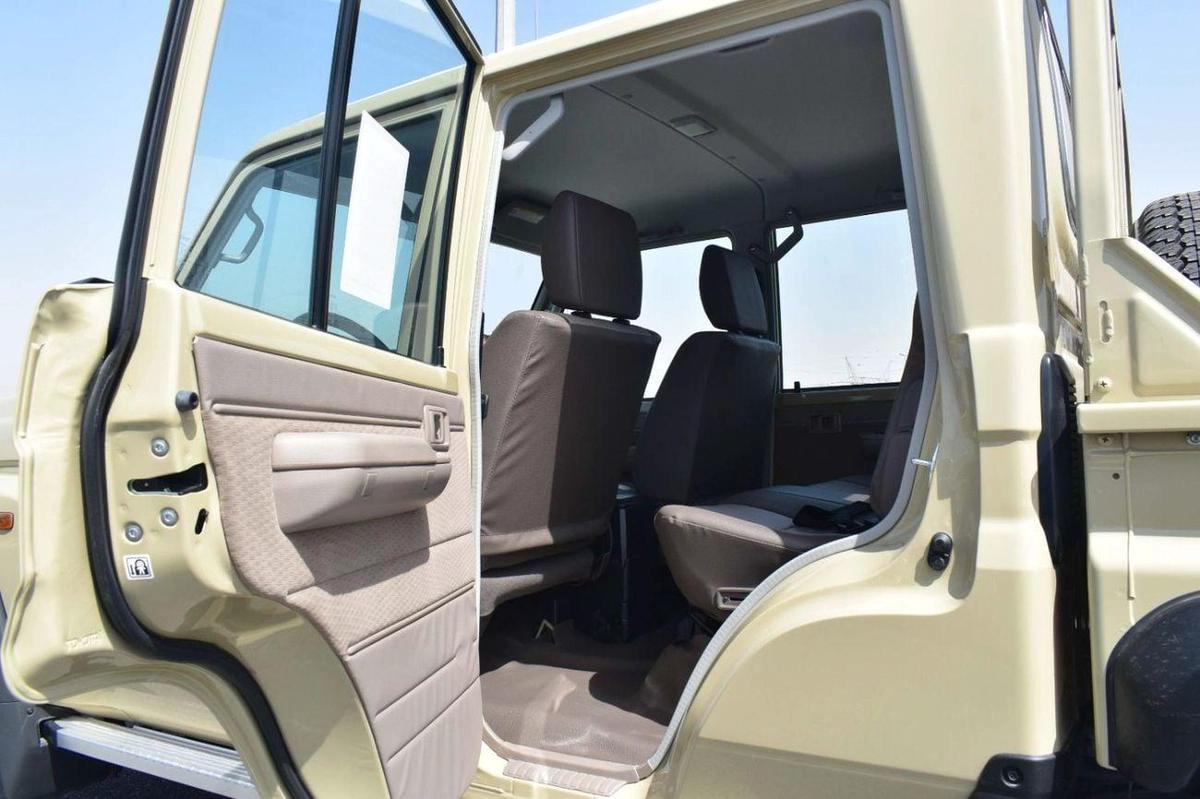 Toyota Land Cruiser Pick Up LC79 DC 2.8L AT GCC 2025-16-16
