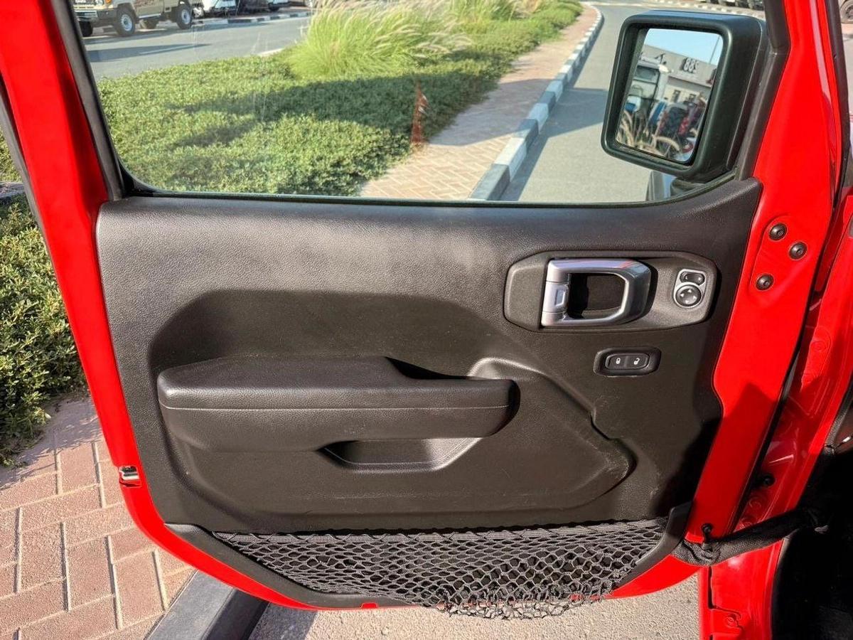 Jeep Wrangler Unlimited Sport S 2.0L A/T-17-17