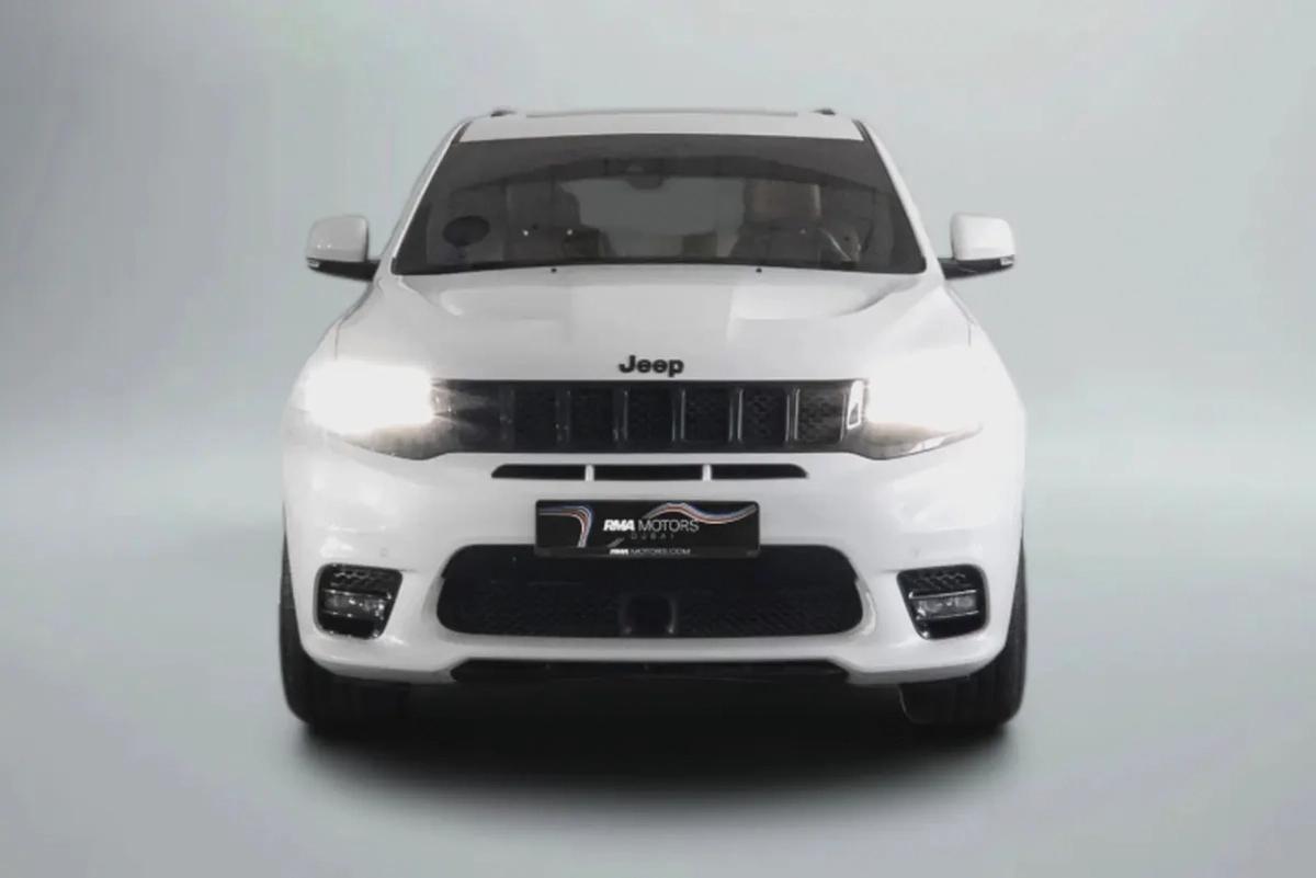 3,754 AED / 60 month’s | 0% DP | 2019 Jeep Grand Cherokee SRT / Full Jeep Service History / Jeep War-2-2