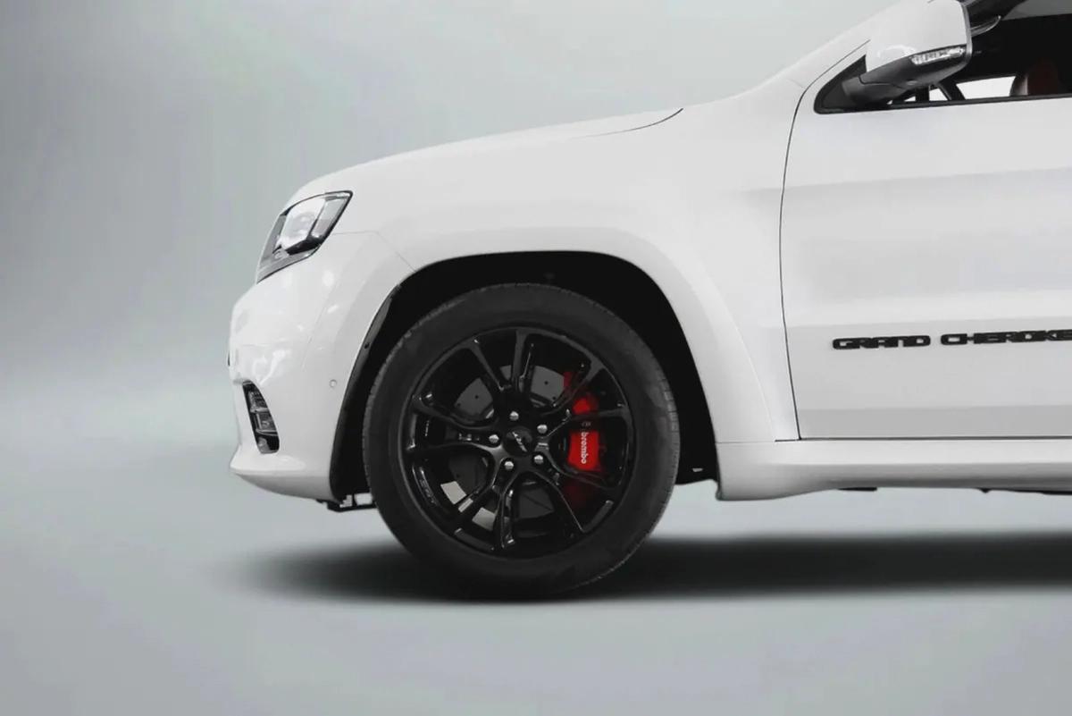 3,754 AED / 60 month’s | 0% DP | 2019 Jeep Grand Cherokee SRT / Full Jeep Service History / Jeep War-5-5