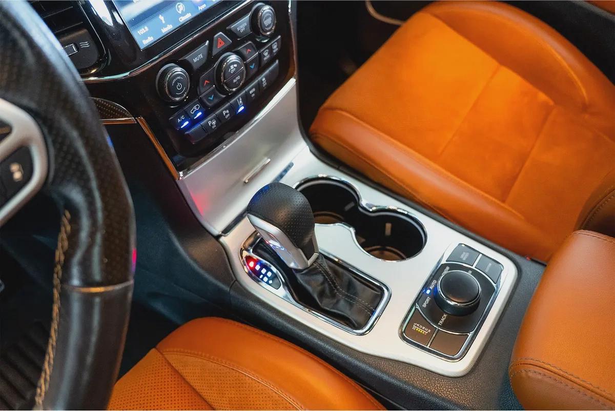 3,754 AED / 60 month’s | 0% DP | 2019 Jeep Grand Cherokee SRT / Full Jeep Service History / Jeep War-8-8