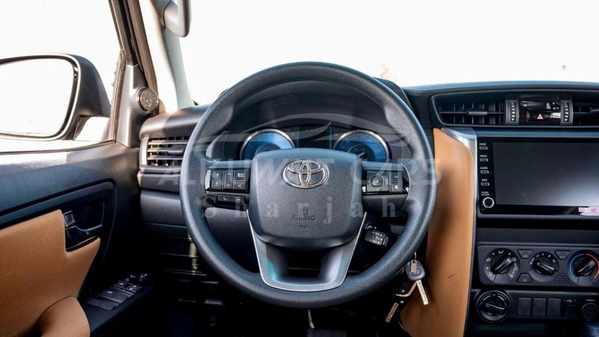 Toyota Fortuner Fortuner 2.7L 4WD V4-11-11