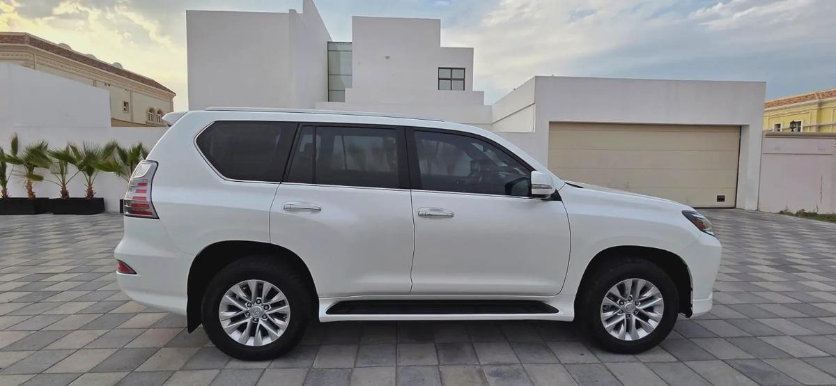 2022-Lexus GX 460-Excellent Condition-Full Service History-Well Maintained -Bank Finance Available-4-4