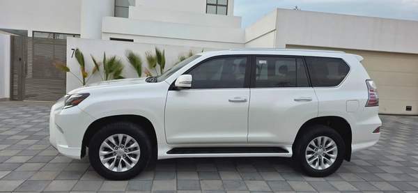 2022-Lexus GX 460-Excellent Condition-Full Service History-Well Maintained -Bank Finance Available