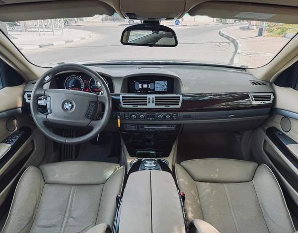 BMW 740I | 2007 | ONLY : 118,367 KM | JAPAN IMPORT | CLEAN TITLE | NO ACCIDENT