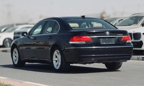 BMW 740I | 2007 | ONLY : 118,367 KM | JAPAN IMPORT | CLEAN TITLE | NO ACCIDENT