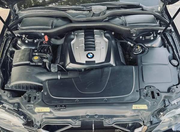 BMW 740I | 2007 | ONLY : 118,367 KM | JAPAN IMPORT | CLEAN TITLE | NO ACCIDENT