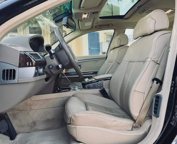 BMW 740I | 2007 | ONLY : 118,367 KM | JAPAN IMPORT | CLEAN TITLE | NO ACCIDENT