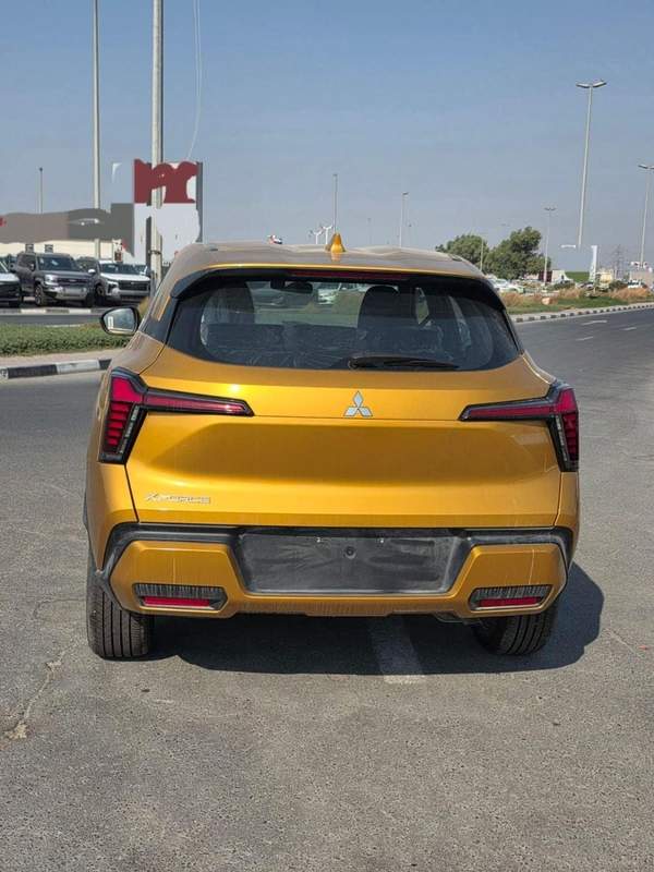Mitsubishi Xforce 2025 MITSUBISHI XFORCE 1.5L H-line