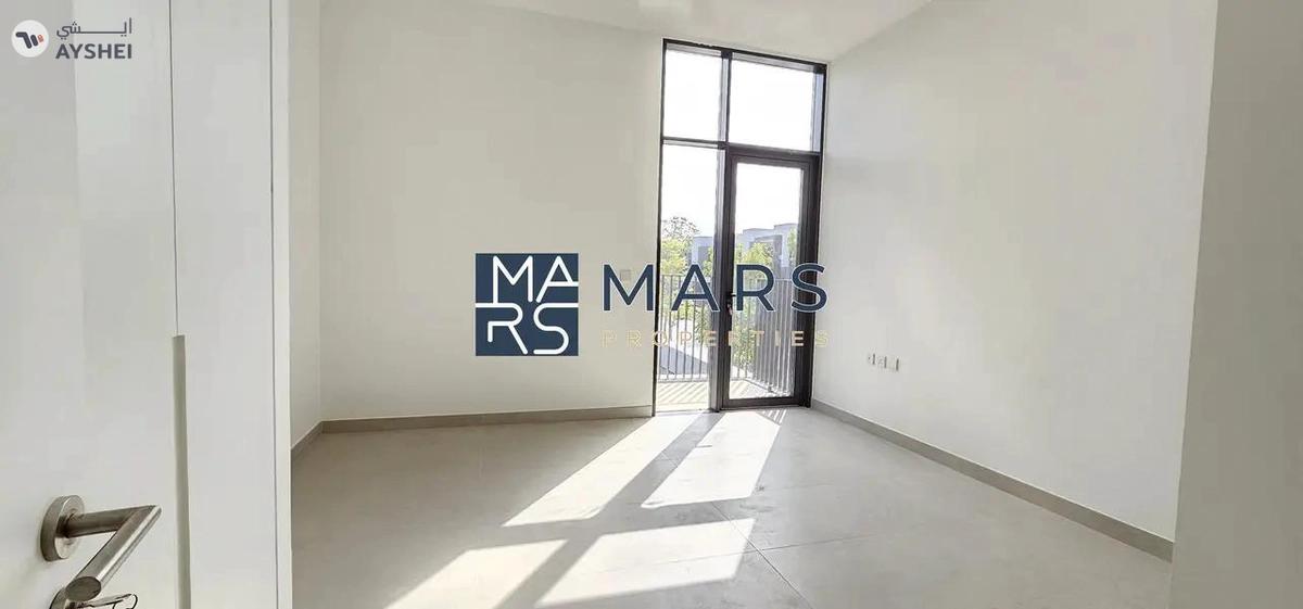 Brand new three bedrooms corner unit ready to move is available for sales in Masaar Sharjah -12-12