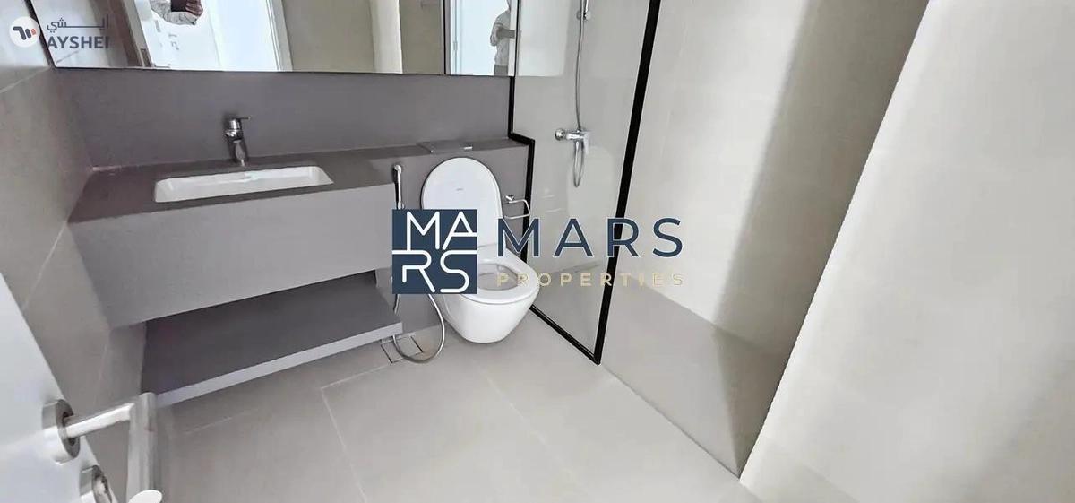 Brand new three bedrooms corner unit ready to move is available for sales in Masaar Sharjah -8-8