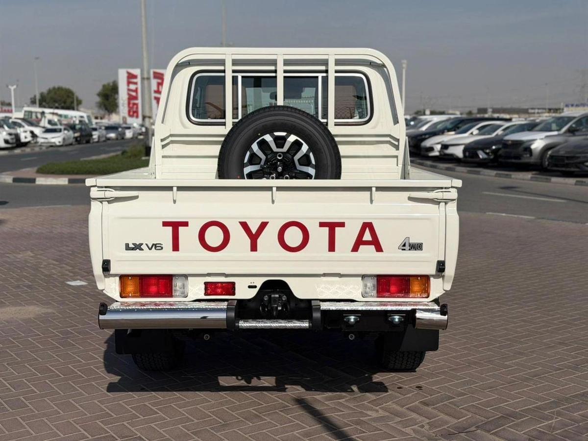 Toyota Land Cruiser Pick Up 2026 LC79 Double Cabin 4,0L petrol Full option Oman spec-17-17