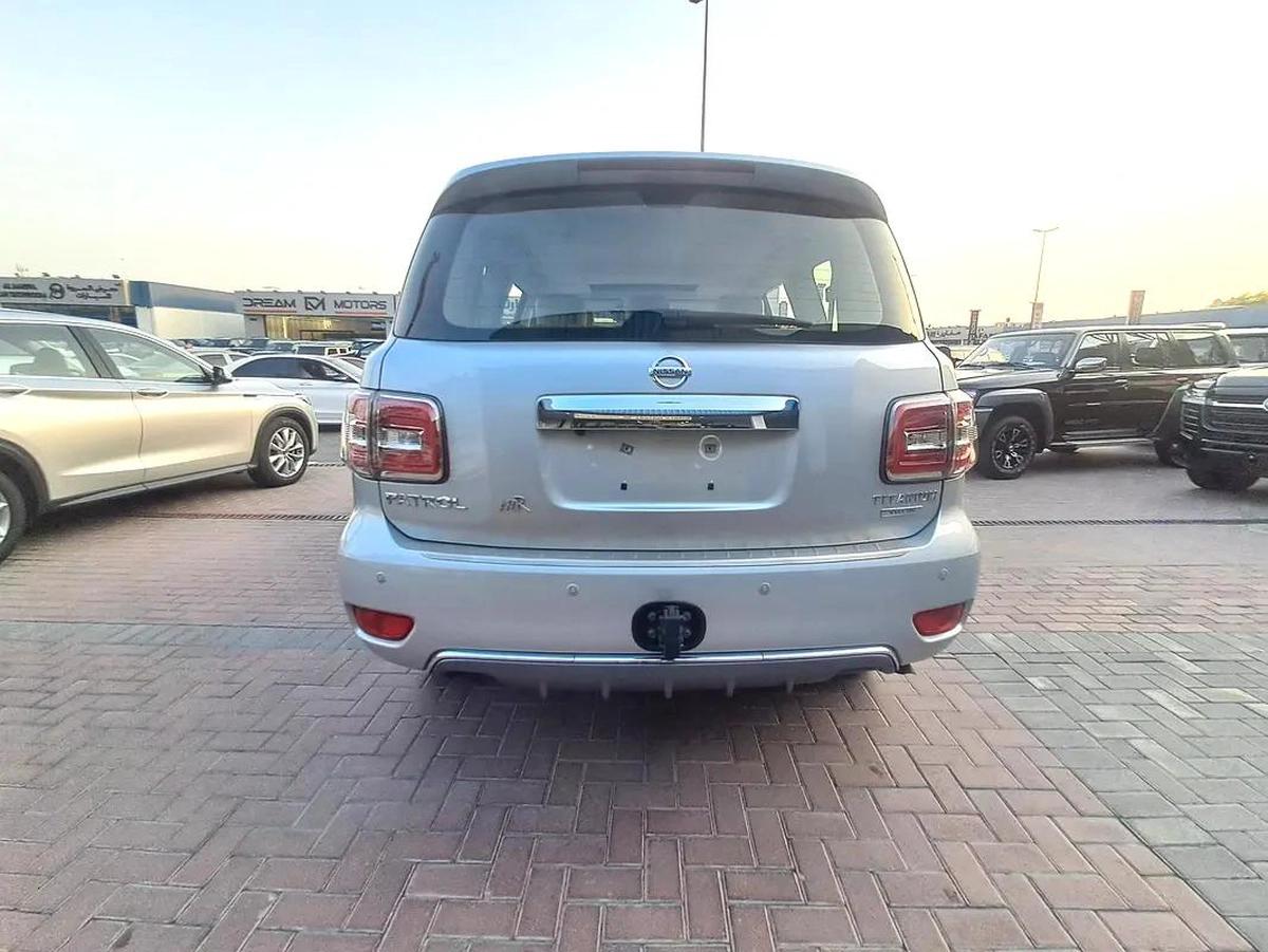 Nissan Patrol LE Titanium N-Plus Big Engin Original Paint Single Owner Well Maintained in Company-14-14