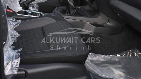 Nissan Navara NISSAN NAVARA 2.5 PETROL XE 4X2 MT SC PLUS