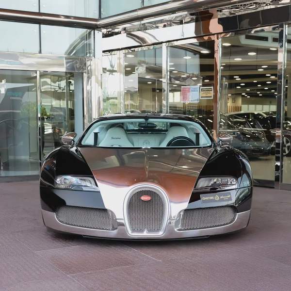 2010 BUGATTI VERYON NOCTURNE GCC DONE ONLY 4000KM WITH 2 YEARS SERVICE CONTRACT