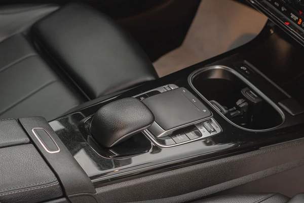 MERCEDES BENZ A220 2020