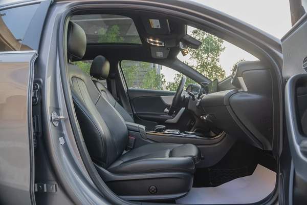 MERCEDES BENZ A220 2020
