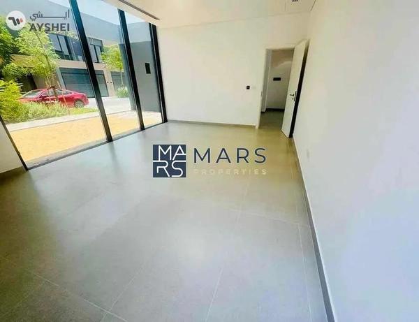 🌟 Luxurious 5-Bedroom Standalone Villa for Sale in Masaar Sendian Villas